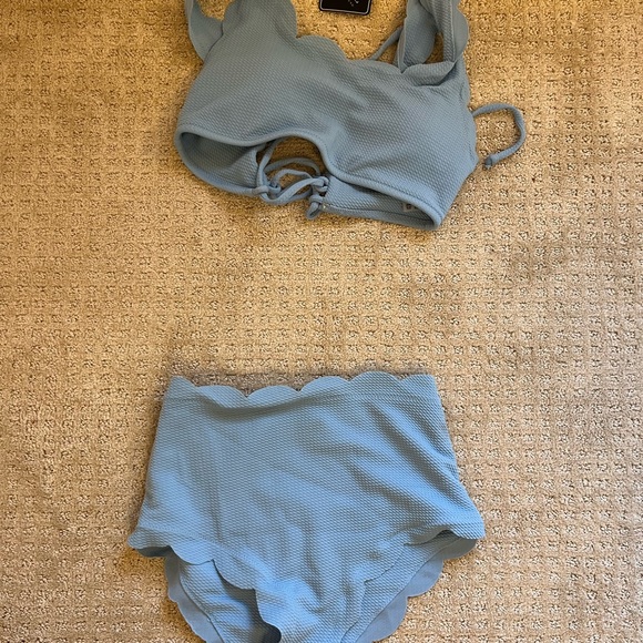 Scalloped light blue high waist bikini - Picture 2 of 2